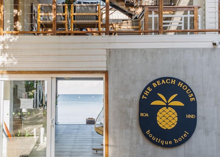 Islas de la Bahia Roatan Facade