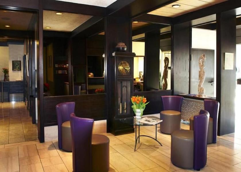 Bavaria Ismaning Lobby