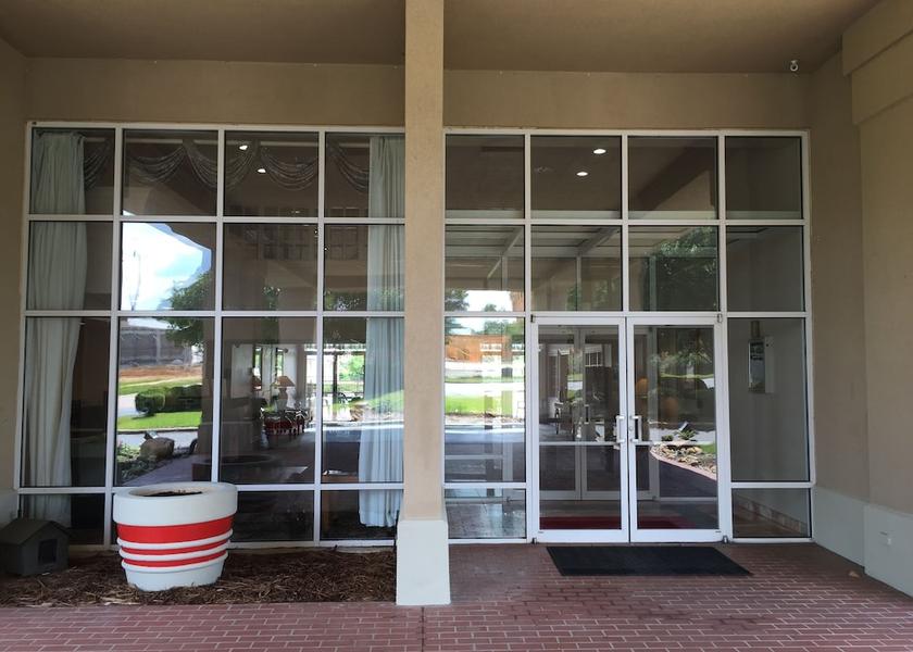 Louisiana Shreveport Property entrance