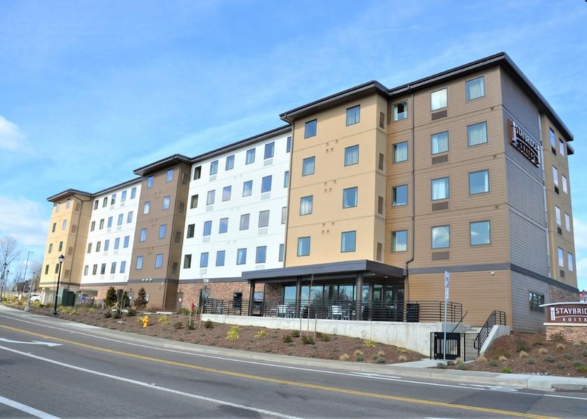 Oregon Hillsboro Exterior Detail