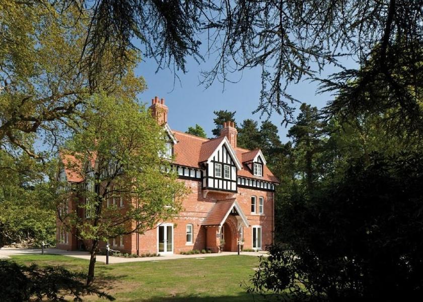 England Woodhall Spa Exterior Detail
