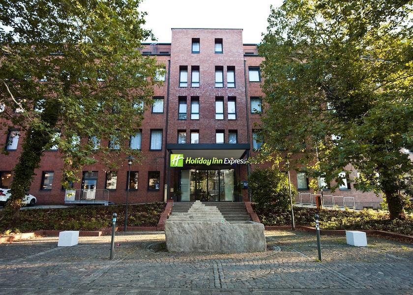 Saarland Saarbrücken Primary image