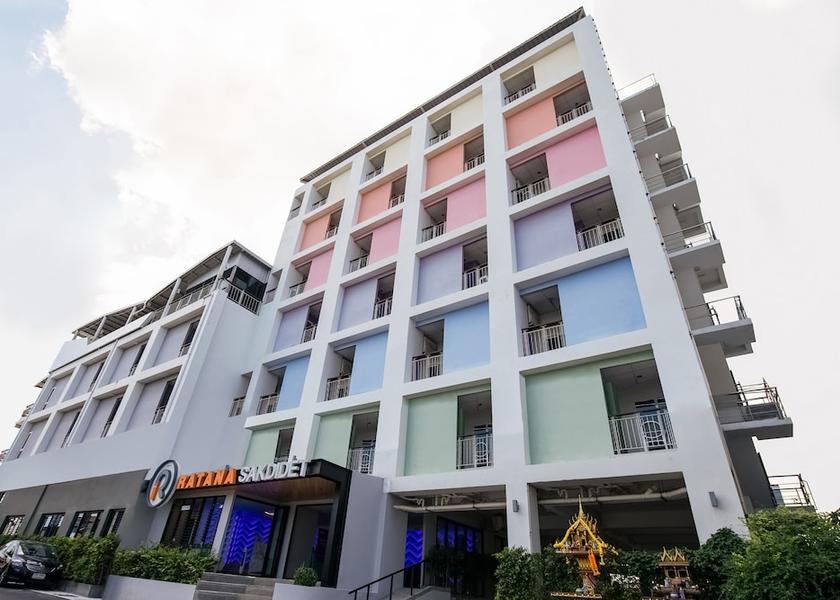 Phuket Wichit Exterior Detail