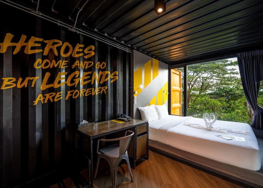Phuket Province Chalong In-room business center