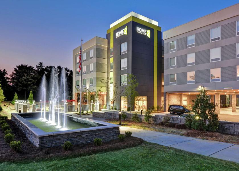 North Carolina Charlotte Exterior view