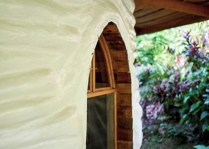 Alajuela San Isidro de Penas Blancas Facade