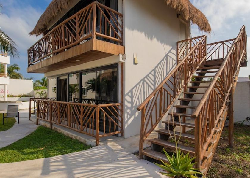Quintana Roo Puerto Morelos Exterior