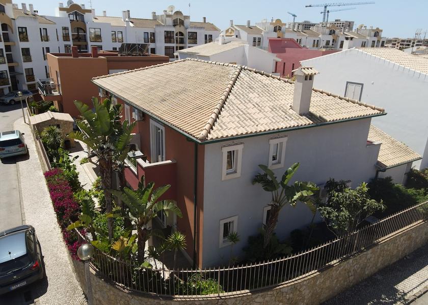 Faro Lagos Front of property