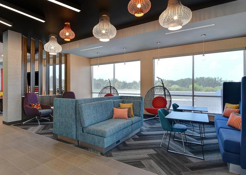 Maryland Columbia Lobby