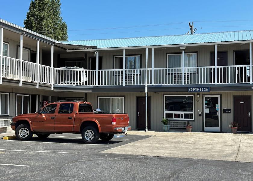 Washington Port Angeles Exterior Detail