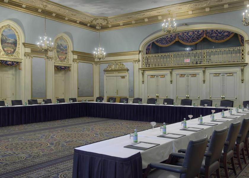 Alberta Calgary Meeting facility