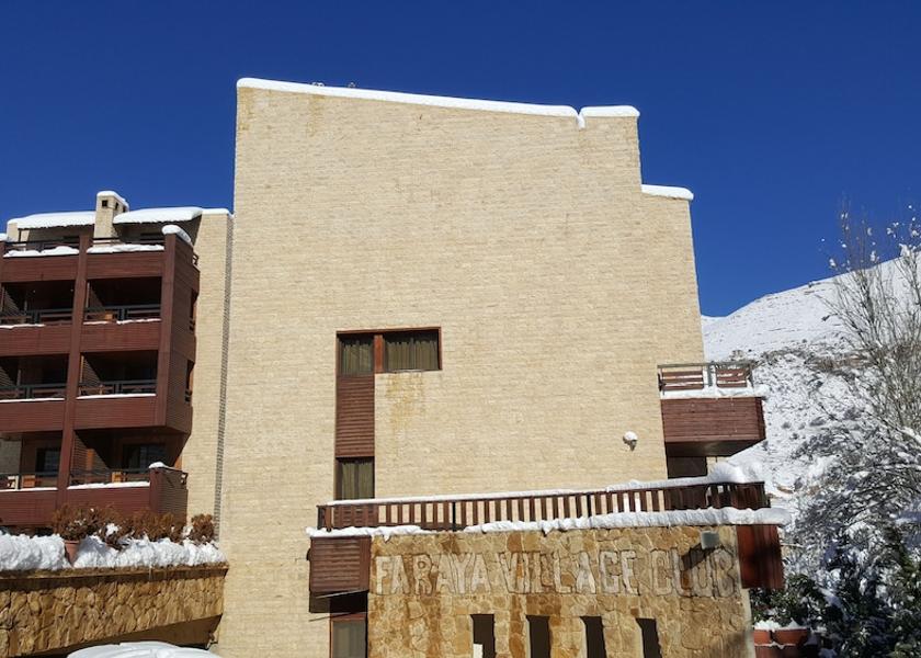  Faraya Facade