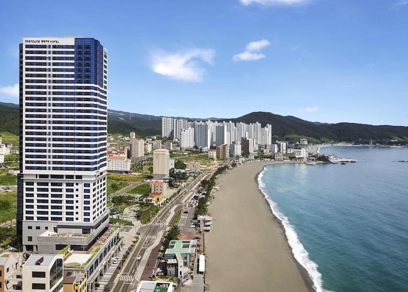  Ulsan Exterior Detail