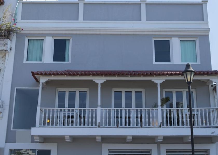 Bolivar Cartagena Facade