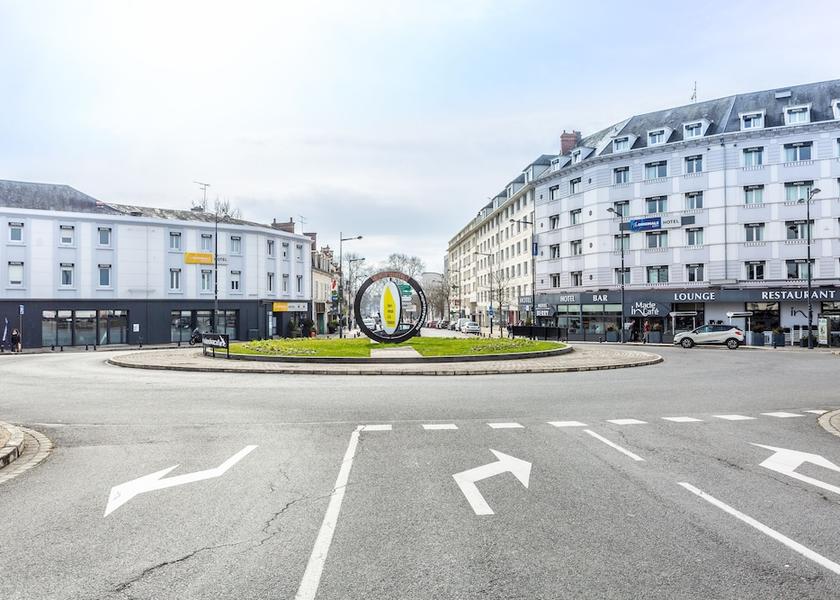 Centre - Loire Valley Bourges Facade