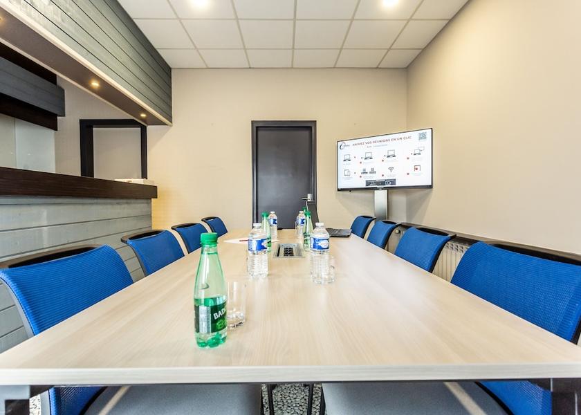 Centre - Loire Valley Bourges Meeting Room