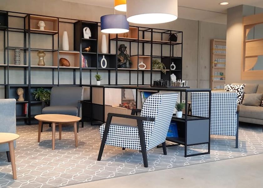 Occitanie Blagnac Lobby sitting area