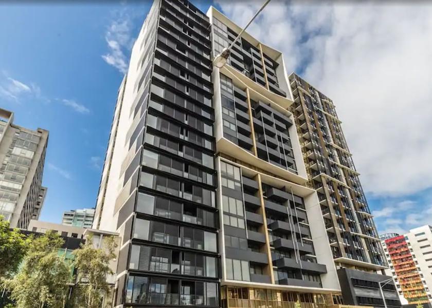 Victoria Melbourne Facade