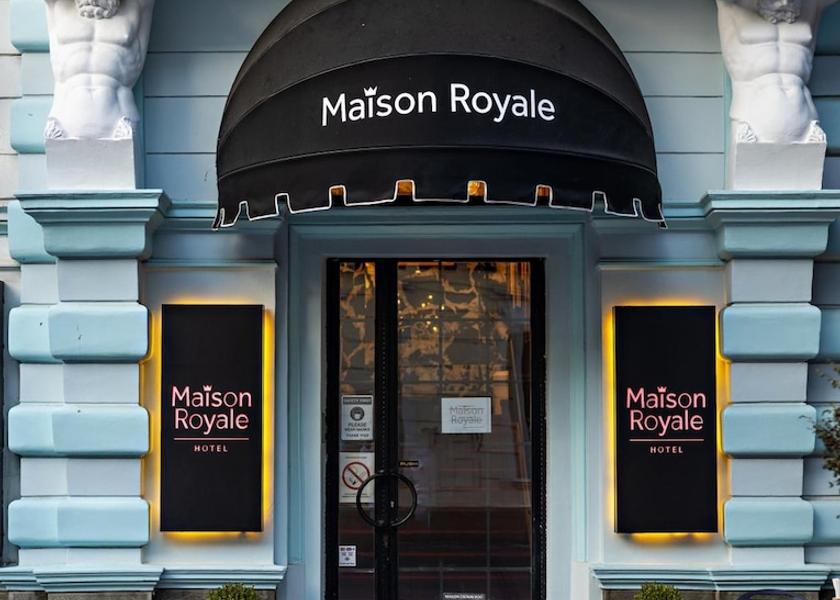 Montana Belgrade Exterior Detail