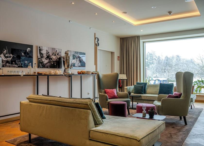 Hessen Kronberg Lobby sitting area