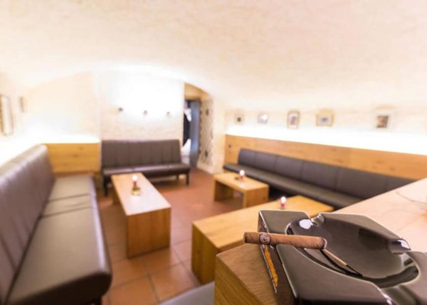 Hessen Bensheim Bar (on property)