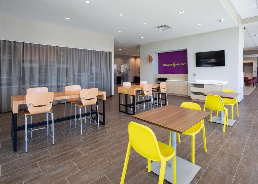 Nebraska Omaha Lobby