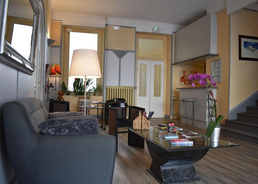 Occitanie Tarbes Lobby