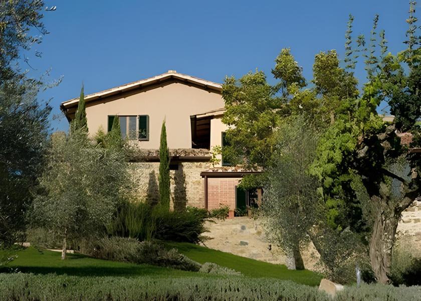 Tuscany Castelnuovo Berardenga exterior view