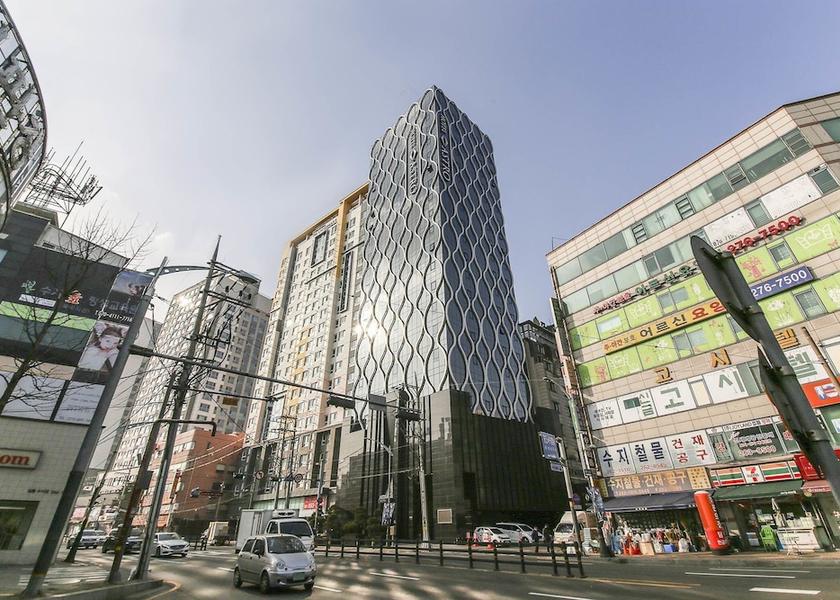 Gyeonggi Yongin Front of property