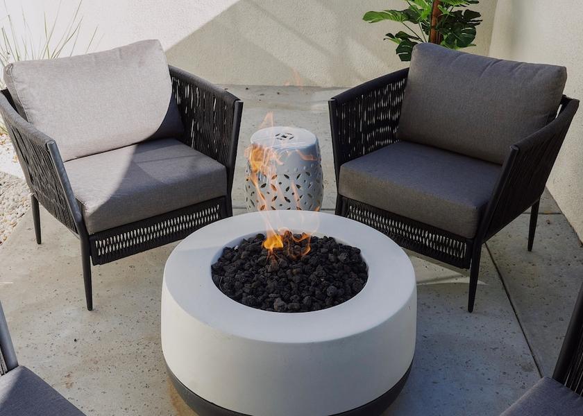 California Palm Springs Terrace/patio