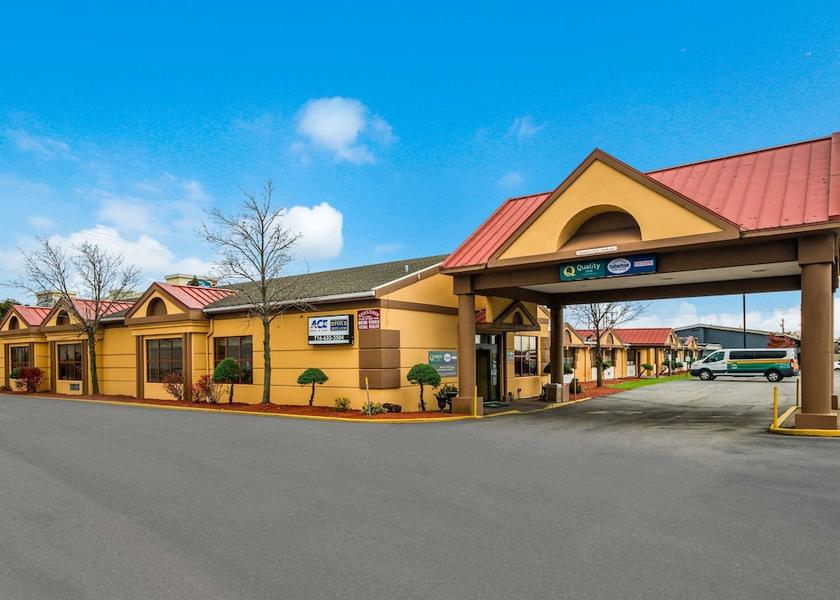 New York Buffalo Exterior Detail