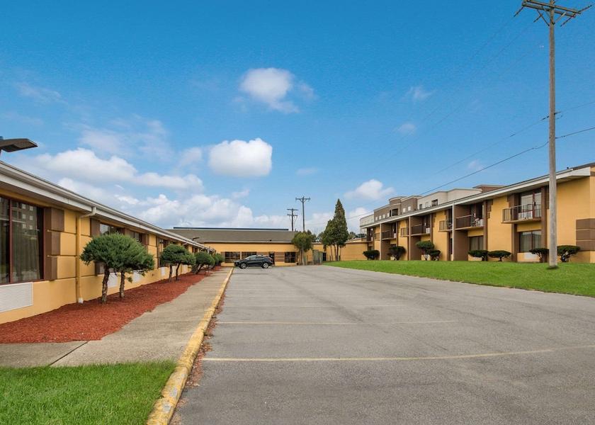 New York Buffalo Exterior Detail