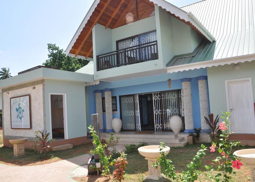  La Digue Exterior