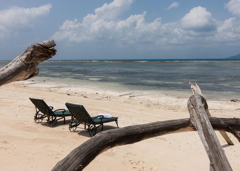  La Digue Beach