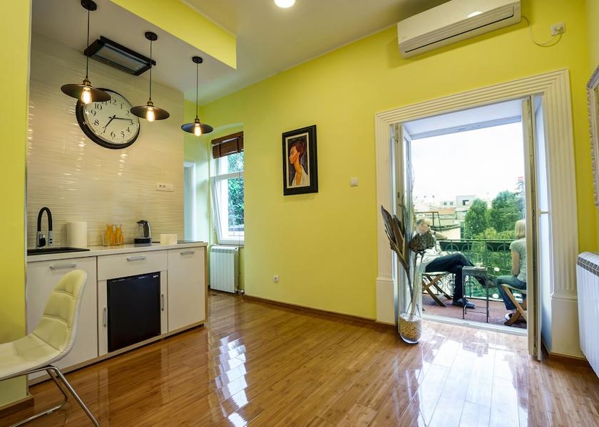 Montana Belgrade In-Room Dining