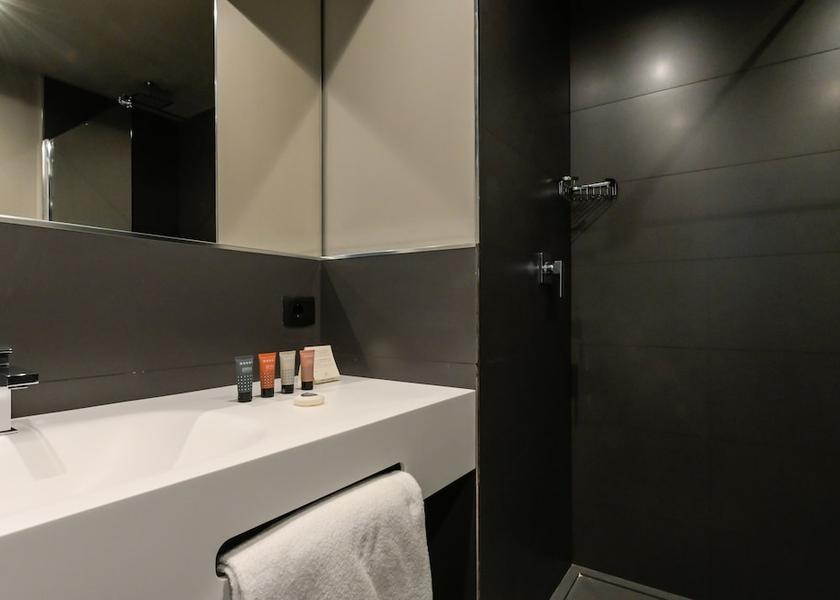 Sicily Trapani Bathroom