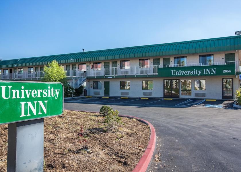 California Fresno Entrance