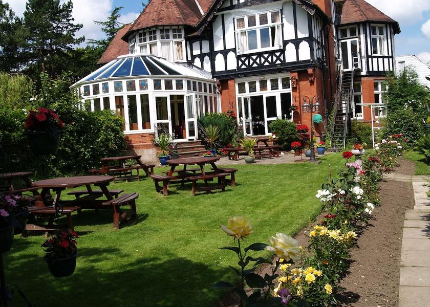 England Sale Garden