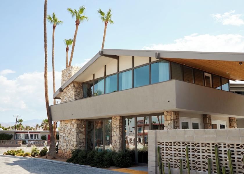 California Palm Springs Interior entrance