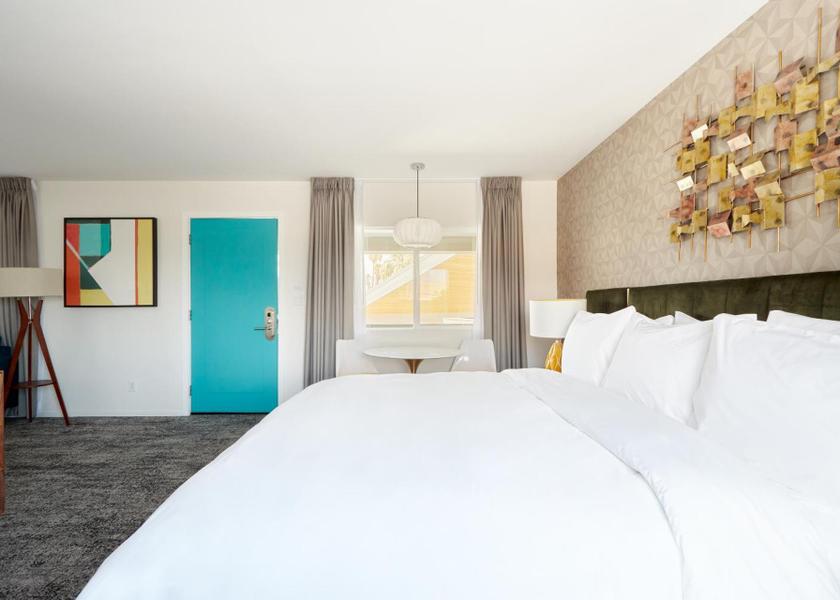 California Palm Springs King Room