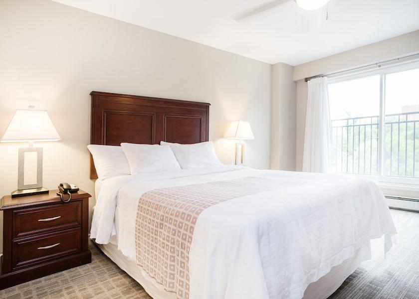 Alberta Edmonton Room