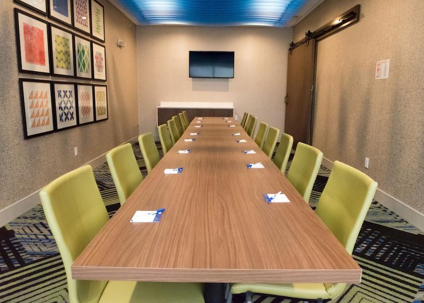 Indiana Fort Wayne Meeting Room