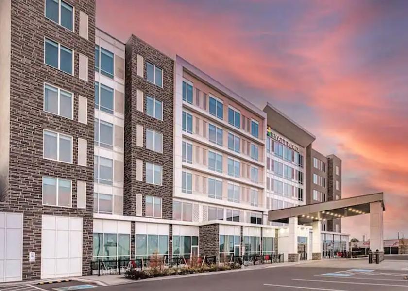 Ontario Brampton Exterior Detail