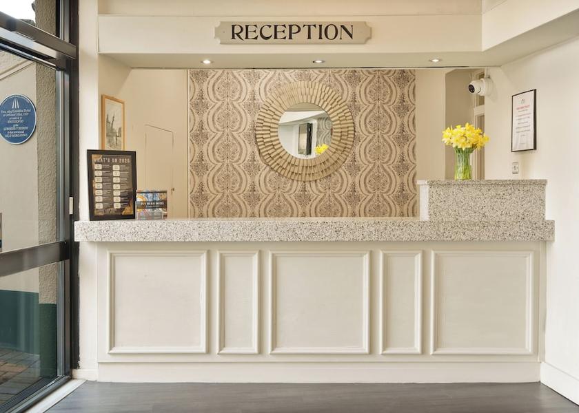 Wales Carmarthen Reception