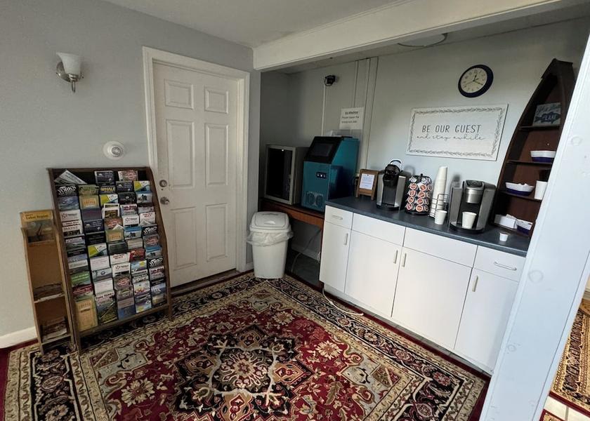 New Hampshire Tilton Breakfast Area