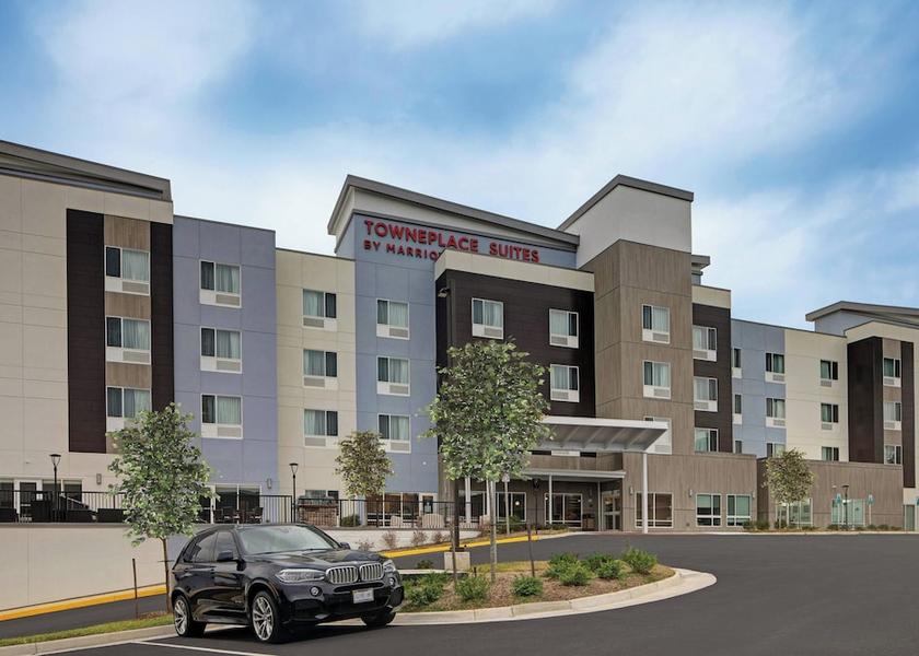 Virginia Woodbridge Exterior Detail