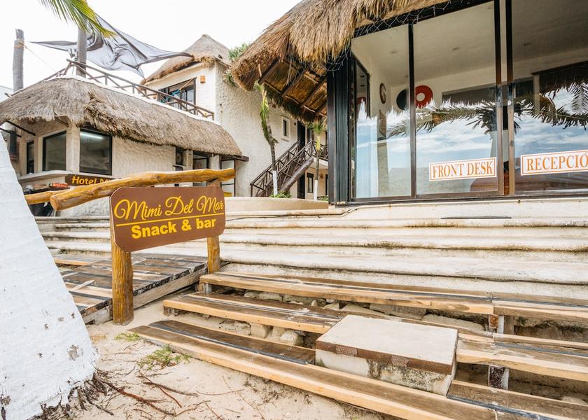 Quintana Roo Playa del Carmen Entrance