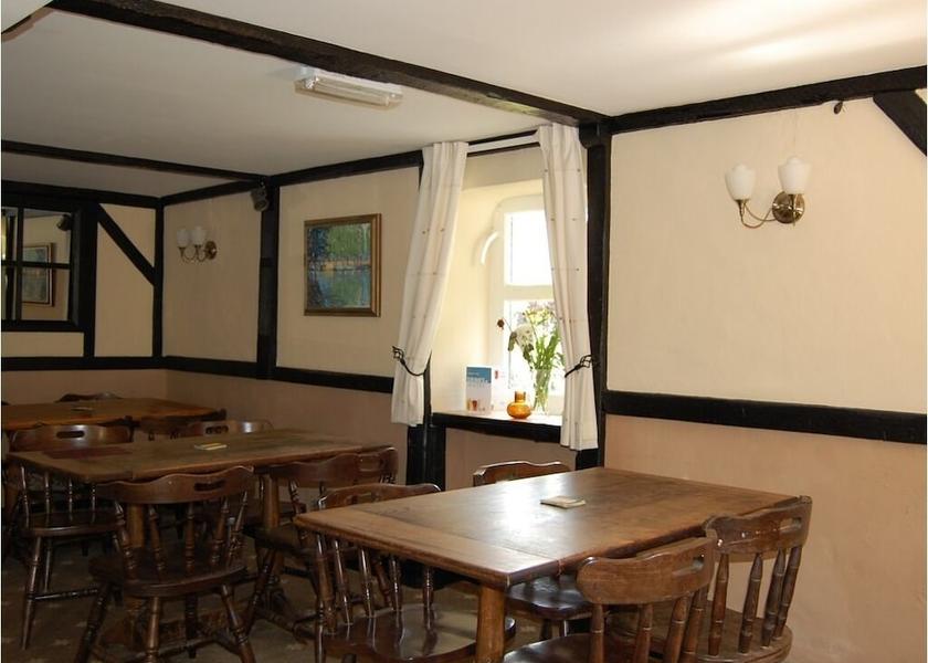 England Buckfastleigh Bar