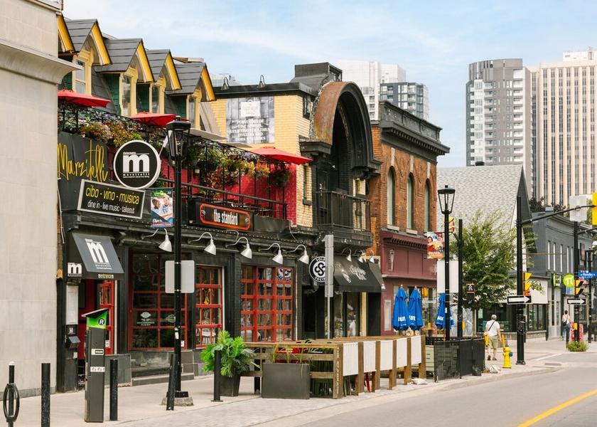 Ontario Ottawa Exterior Detail