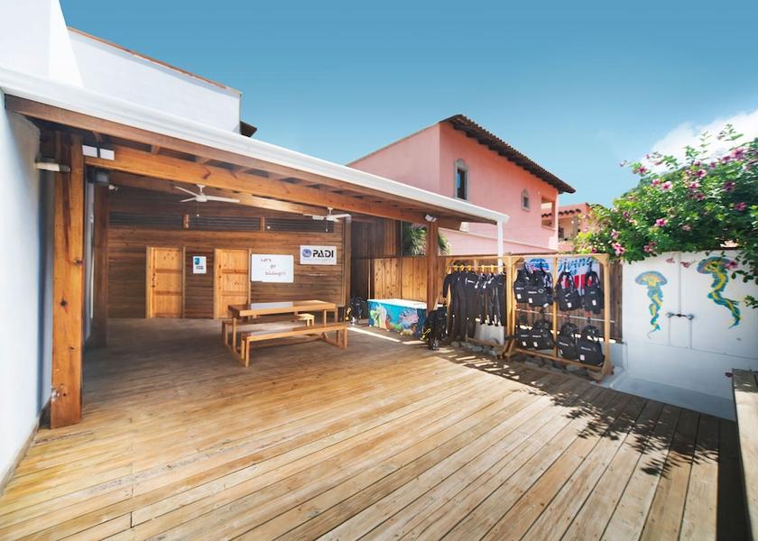 Bay Islands Roatan Sports facility